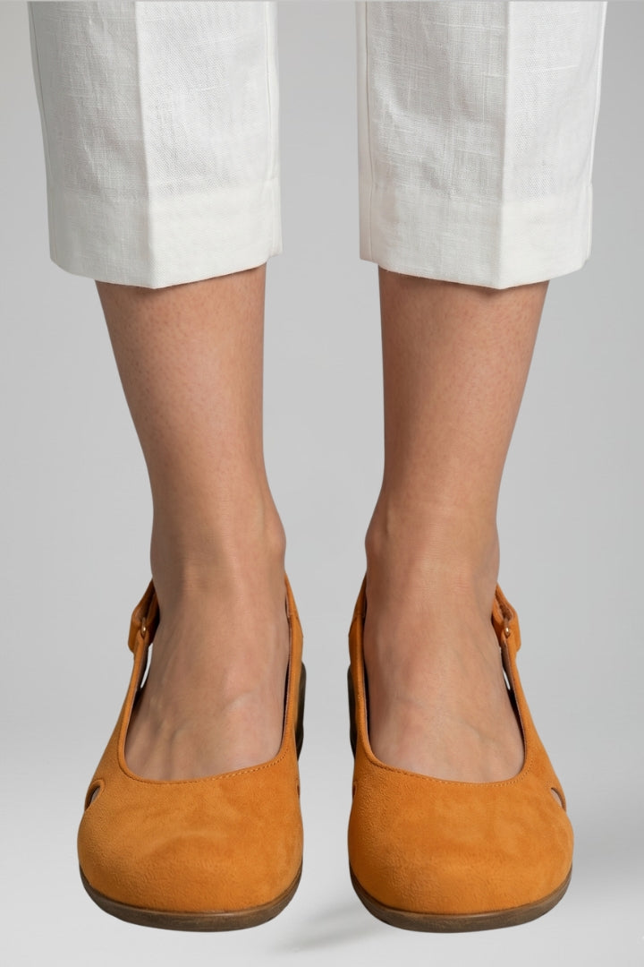 Stylish women's open-toe sandals with adjustable straps & orthopaedic support for summer casual wear.