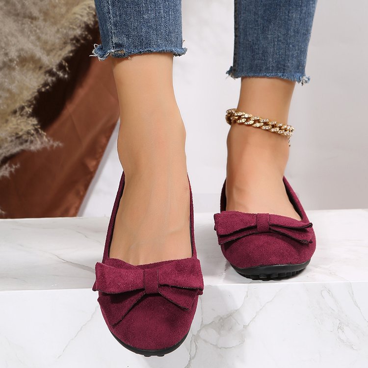 Elegant orthopaedic wide fit ballet flats for women, ideal for long-lasting comfort.