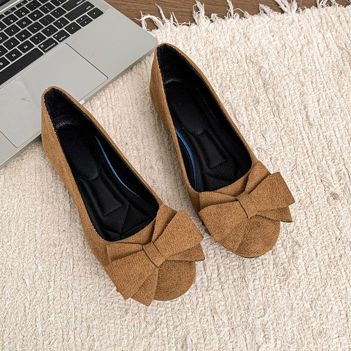 Orthopaedic wide fit ballet flats for women, ensuring all-day comfort & style.