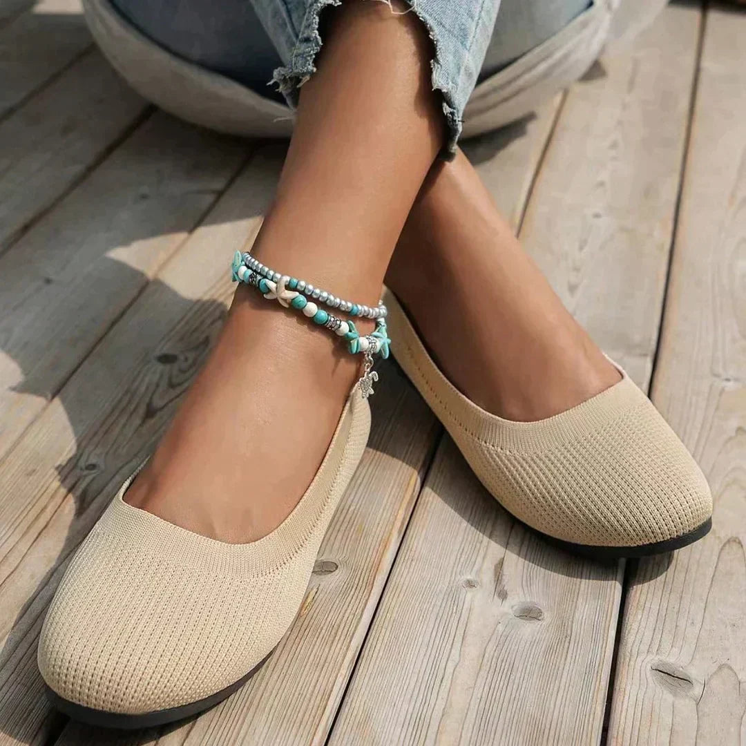 Office-appropriate women's ballerinas, elegant orthopedic comfort for professional and stylish wear.