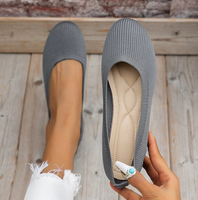 Experience all-day comfort with women's orthopedic ballet flats. Slip-on, breathable, and supportive casual shoes.
