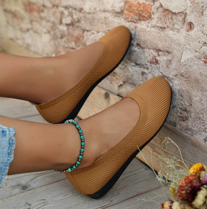Orthopedic women's ballet flats for superior foot support & all-day comfort. Healthy everyday walking shoes.