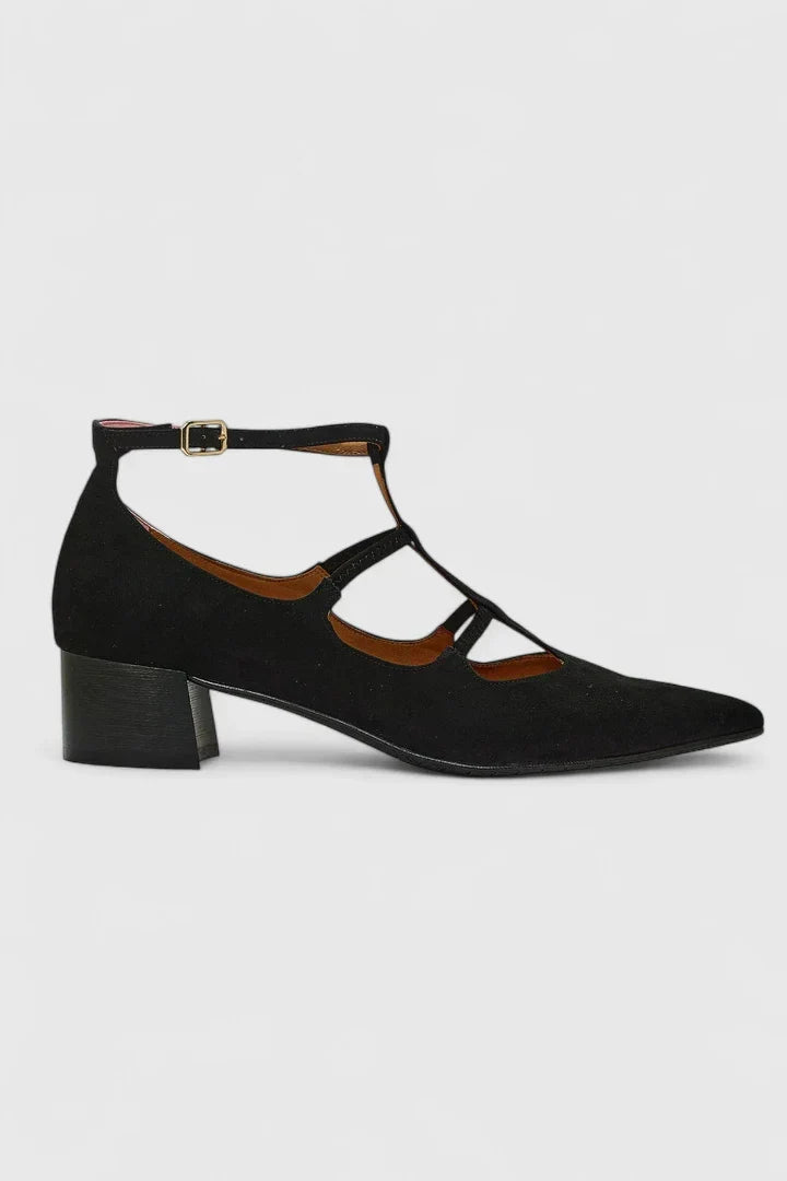 Women's orthopedic comfort heels in black, offering all-day support and stylish versatility for work or dress.