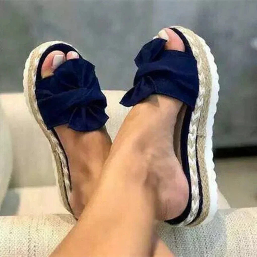 Comfortable women's orthopedic sandals, featuring arch support and adjustable straps for all-day wear.