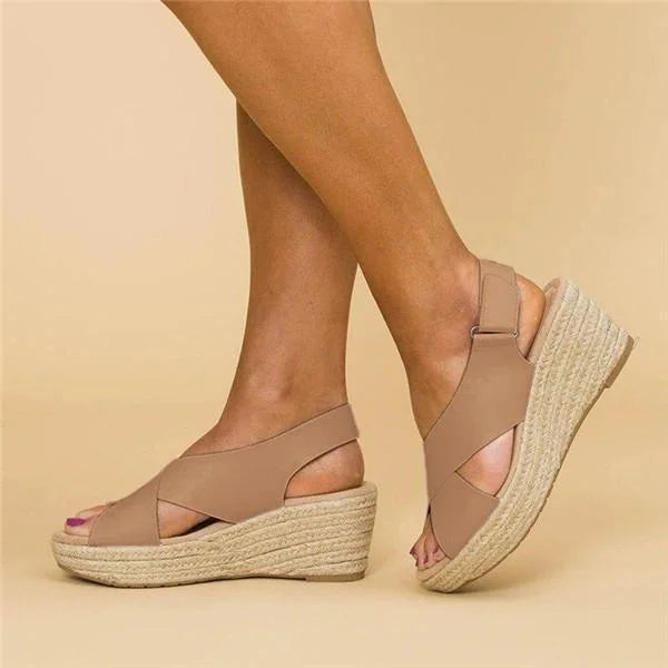 Comfortable women's orthopedic sandals with arch support, ideal for foot health.
