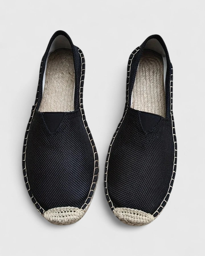 Comfortable women's espadrilles for summer, providing orthopedic arch support & a casual slip-on style.