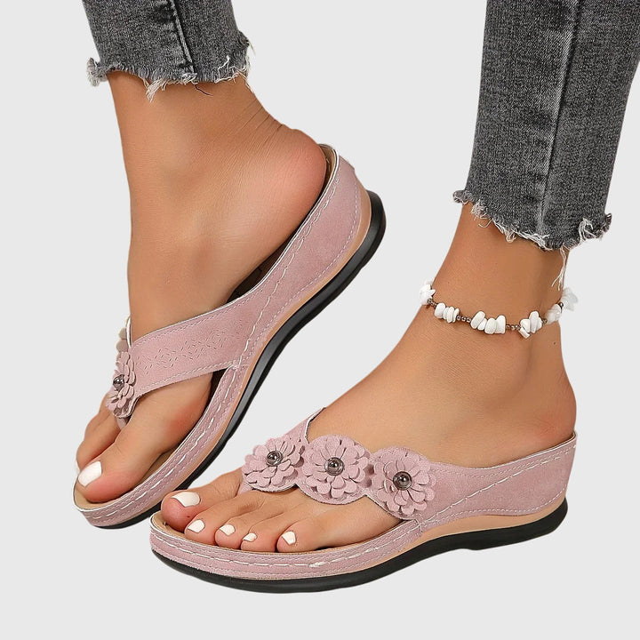 Comfortable women's orthopedic sandals, offering arch support & shock absorption for pain relief.