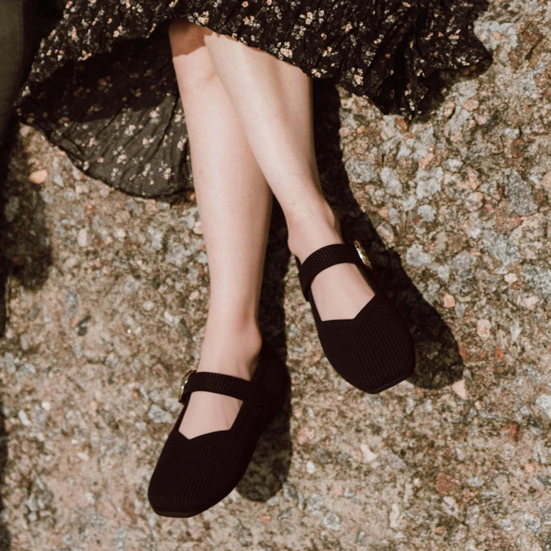 Elegant women's Mary Jane flats with a v-cut strap, orthopedic comfort, and sophisticated square toe.