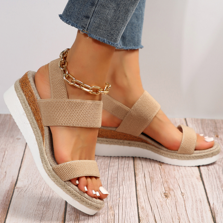 Women's orthopedic platform sandals, ideal for all-day support & comfort.