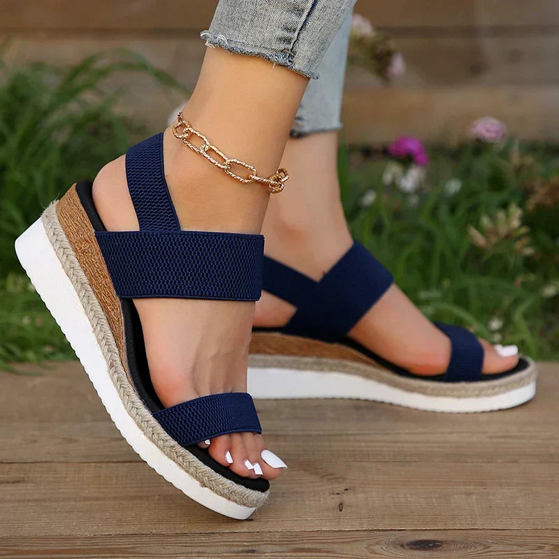 Versatile women's orthopedic platform sandals, great for daily use.