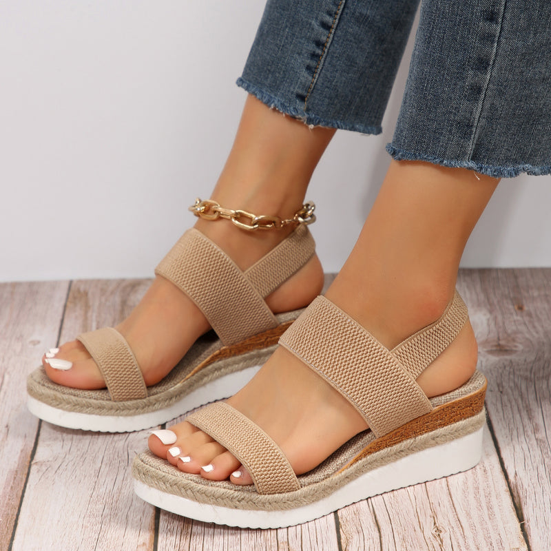 Ergonomic women's platform sandals providing ultimate foot support & comfort.
