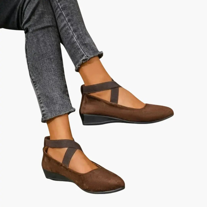 Comfortable women's slip-on flats, orthopedic design for foot pain relief, with supportive cushioned sole and easy wear.