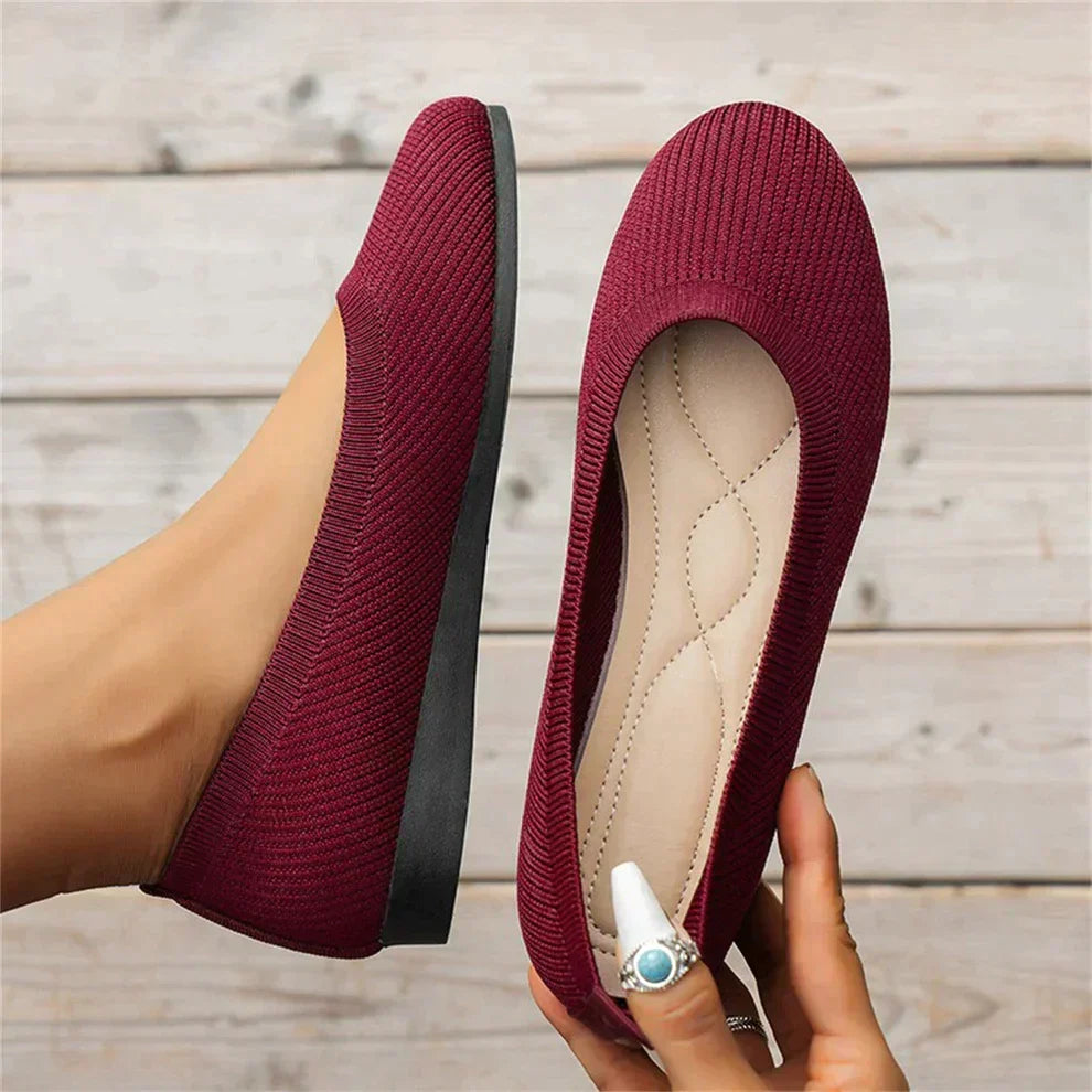 Women's casual slip-on shoes, designed with memory foam for ultimate comfort and lightweight feel.