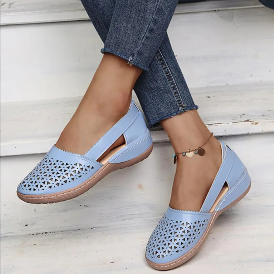 Orthopedic comfort flats for women, designed for foot health. Enjoy all-day comfort & style in these summer walking shoes.