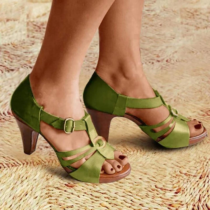 Heeled women's wedge sandals with orthopedic arch support, perfect for summer elegance.