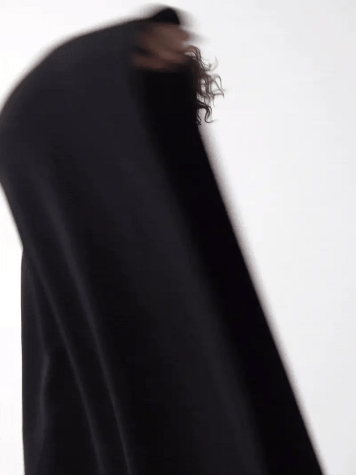 Stylish oversized women's sweatshirt, ultimate comfort for relaxed fashion.