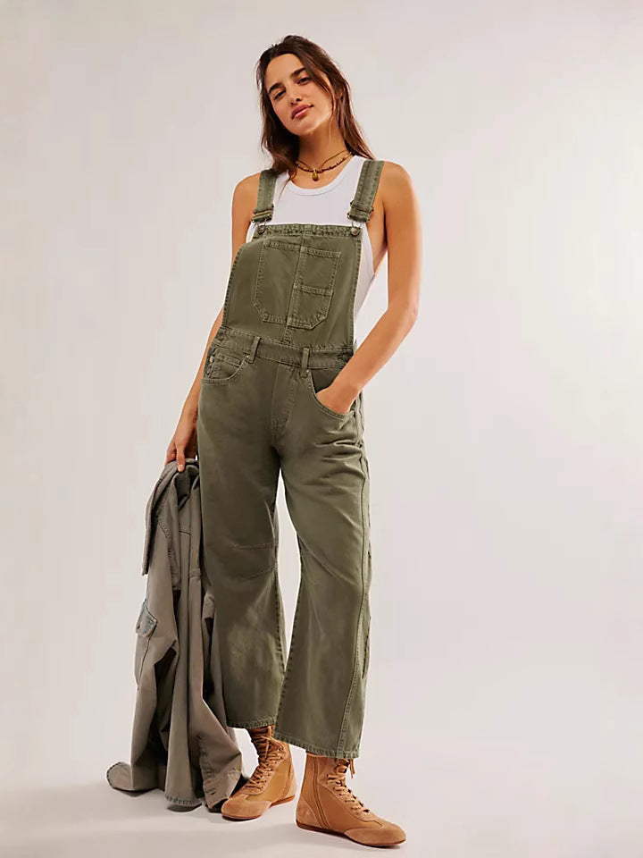 Versatile women's casual oversized jumpsuit, offering a relaxed fit & convenient pockets for everyday style.