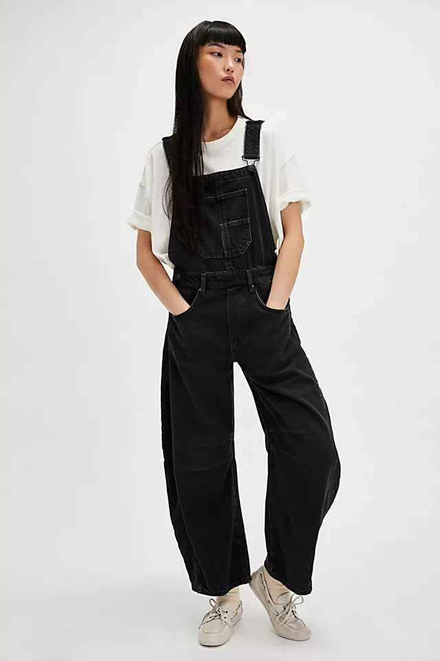 Effortlessly chic women's oversized jumpsuit, perfect for a relaxed fit, comfort, and versatile styling.