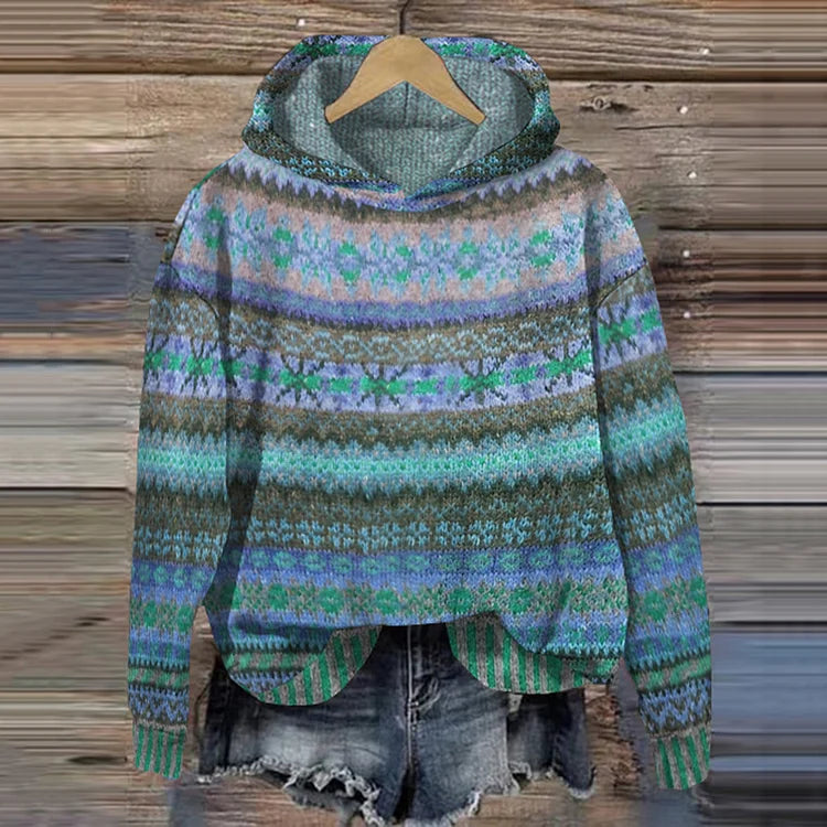 Warm green oversized hoodie for women. Relaxed fit, ideal for cozy comfort, casual wear, and winter layering.