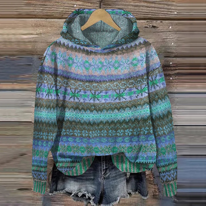 Warm green oversized hoodie for women. Relaxed fit, ideal for cozy comfort, casual wear, and winter layering.