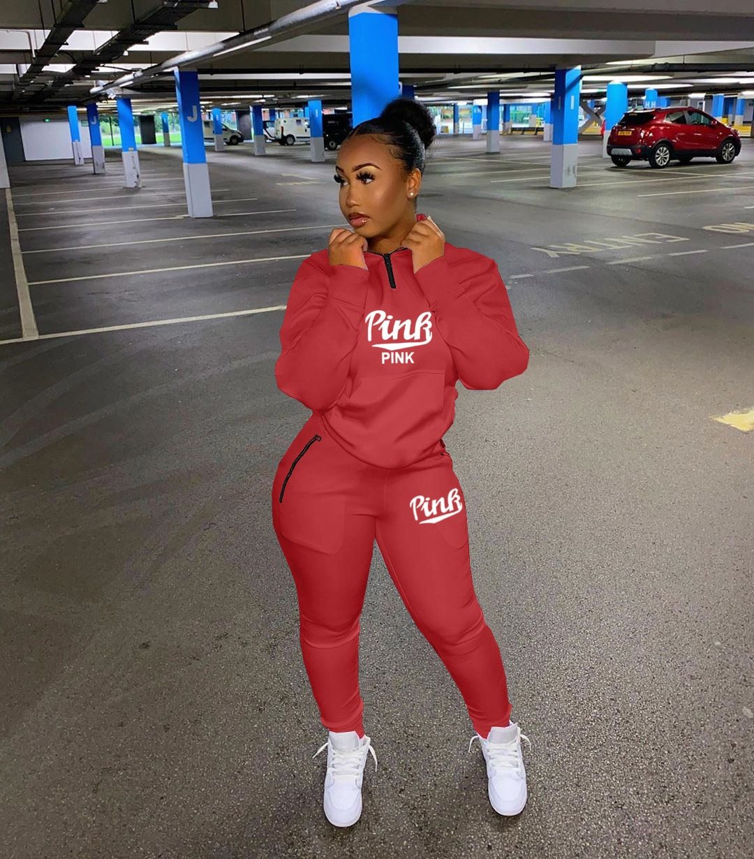 Spring/Summer women's pink letter print athletic set, versatile for casual wear and fashion.