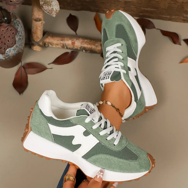 Comfortable women's platform athletic shoes, lace-up design for walking & casual fashion.