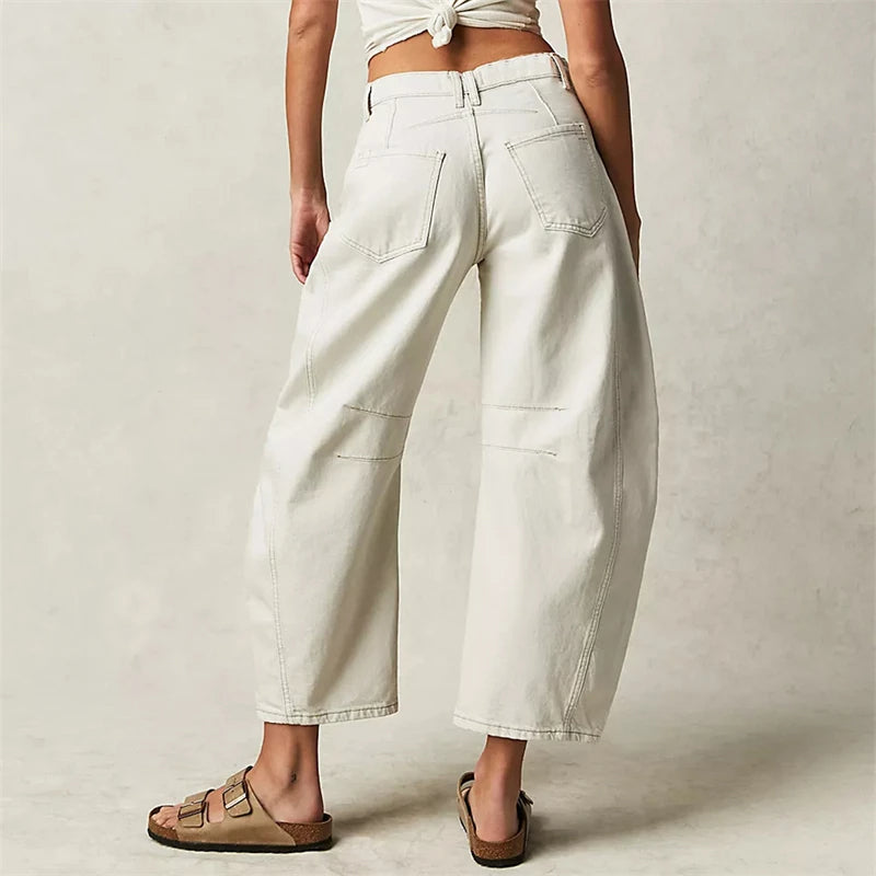 Women's denim barrel leg jeans, mid-rise, ankle-length, a staple for any casual wardrobe