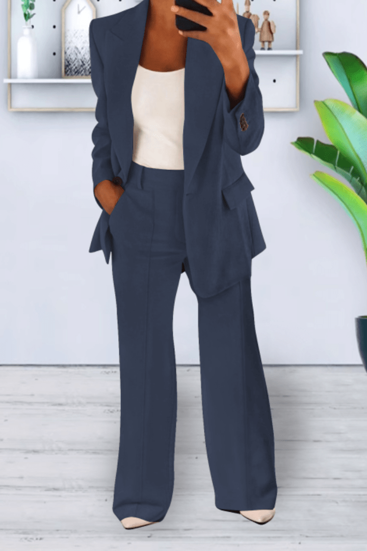 Model in a comfortable women's relaxed two-piece set, showing its breathable fabric and versatile summer style.