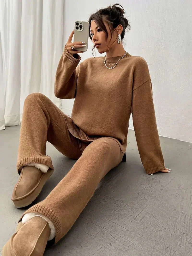 Brown women's spring two-piece set, relaxed fit and super comfortable casual wear