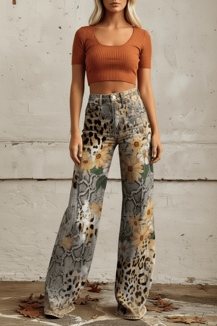 Chic floral print relaxed fit women's jeans, breathable fabric for ultimate comfort.