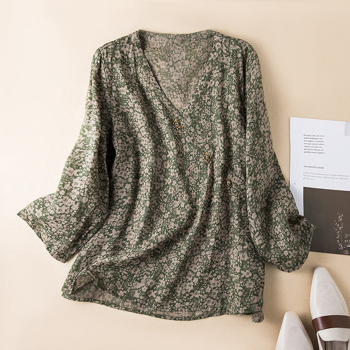 Feminine fashion: women's relaxed fit button-front blouse. Stylish and comfortable for everyday and office.