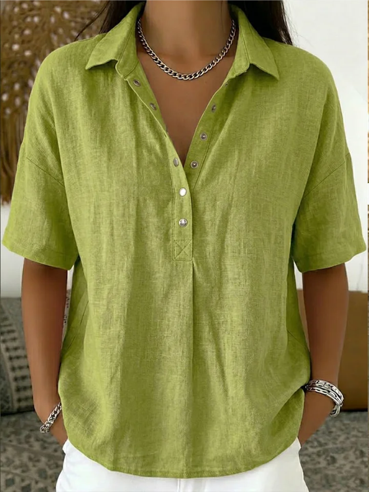 Versatile women's short sleeve collar shirt. Relaxed fit, button-down design for stylish spring & summer outfits.