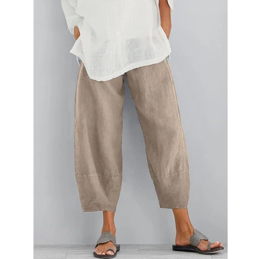 Women's relaxed fit leisure pants. Comfortable pull-on style, perfect for everyday casual wear.