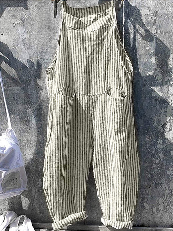 Summer women's relaxed fit jumpsuit, a comfortable and stylish overall for casual warm-weather fashion.