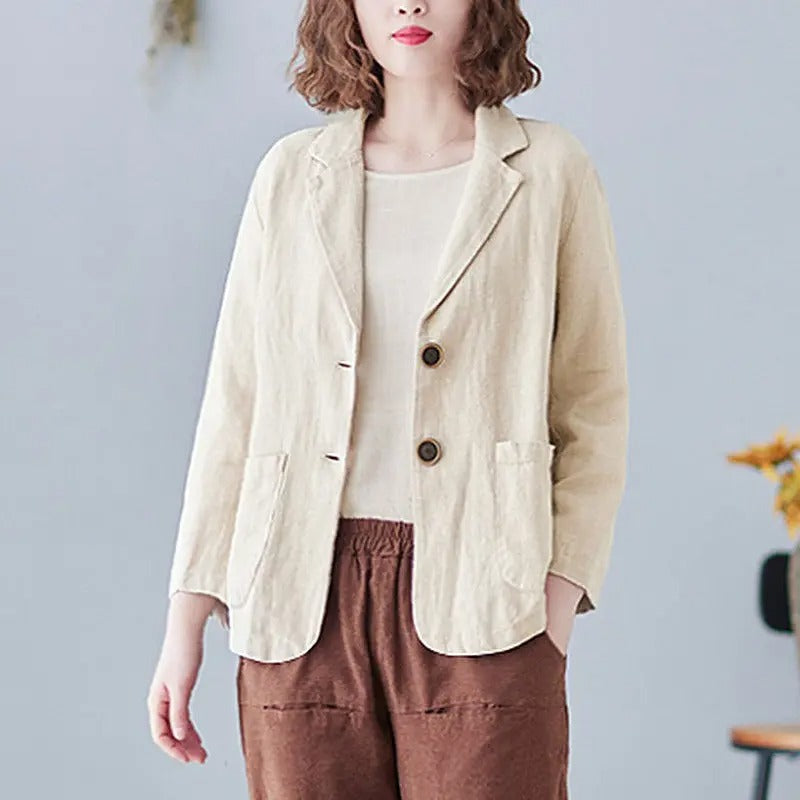 Lightweight women's single-breasted blazer, relaxed fit, great for everyday wear, office, or smart casual events.
