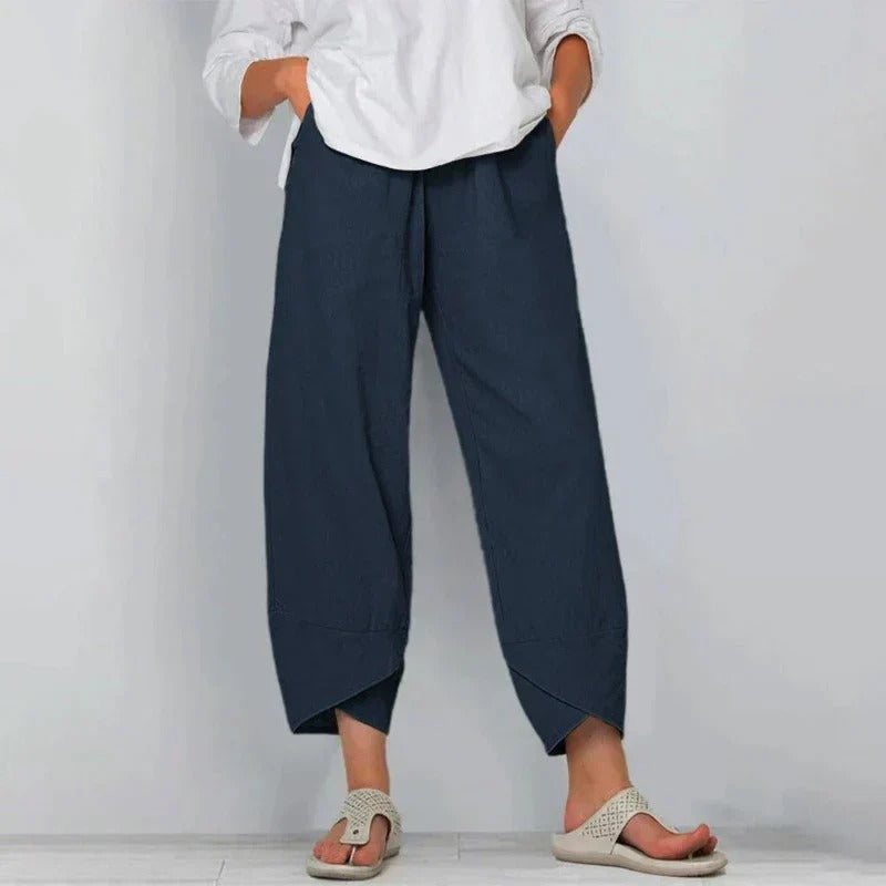 Women's relaxed fit summer trousers in a light fabric, perfect for warm weather and everyday casual style.