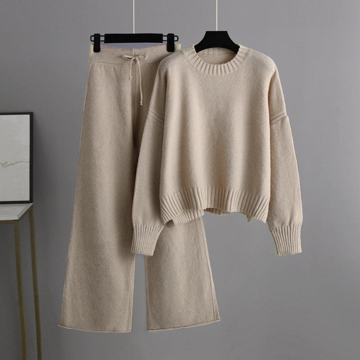 Casual women's matching set: relaxed fit two-piece lounge wear with a cropped top and wide leg pants for comfort.