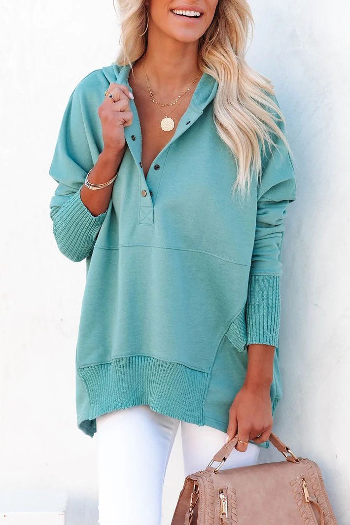 Comfy women's tunic pullover with a hood, perfect for casual everyday wear.