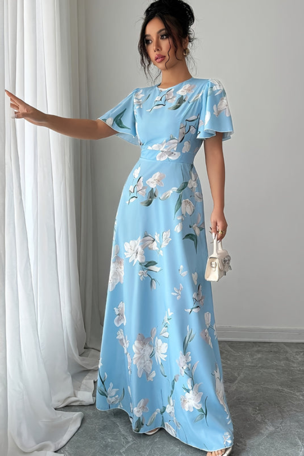 Beautiful women's retro pleated floral midi dress with delicate ruffled sleeves, perfect for vacation.