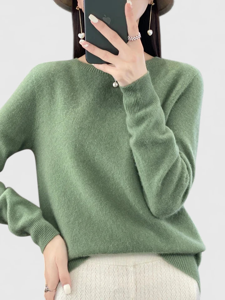 Women's everyday round neck pullover, relaxed fit knit sweater for easy styling.