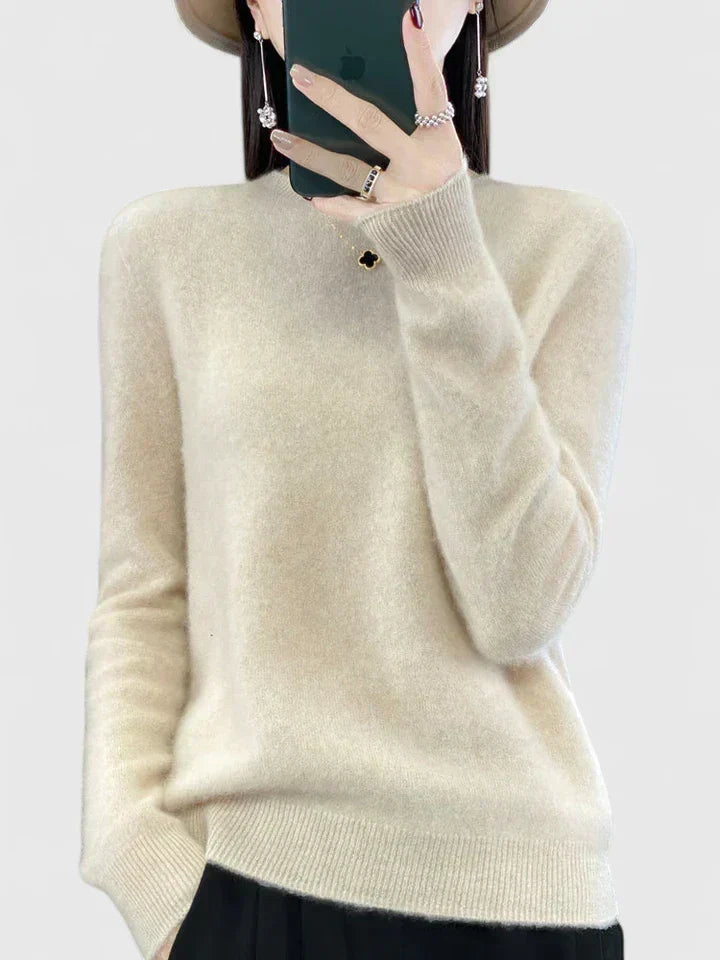 Women's versatile round neck sweater, comfortable knit pullover for any occasion.