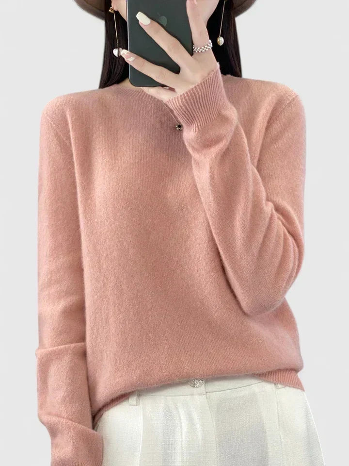 Classic women's knit pullover, round neck sweater for effortless style & comfort.
