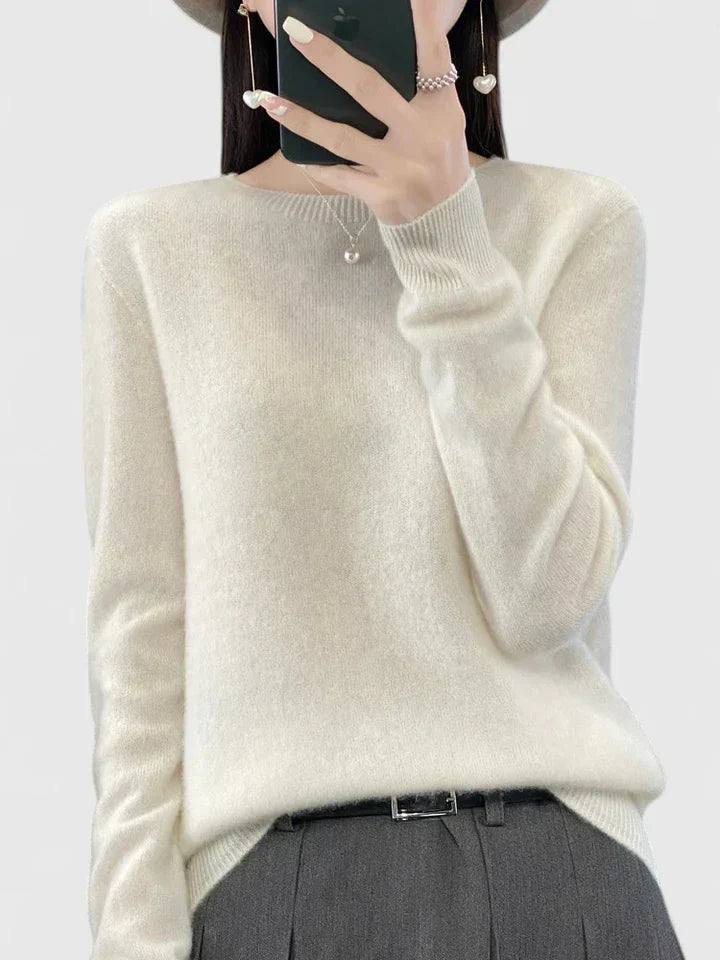 Stylish women's round neck knit pullover, perfect for layering and daily wear.