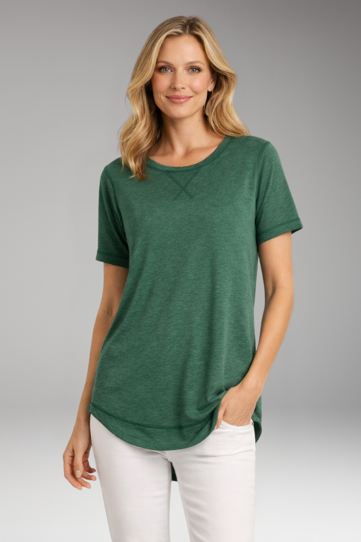 Versatile women's round neck t-shirt, curved hem, relaxed fit, suitable for smart casual and daily outfits.
