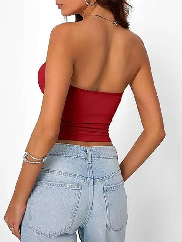 Stylish women's crop top, seamless bandeau with stretch, great for summer outfits.