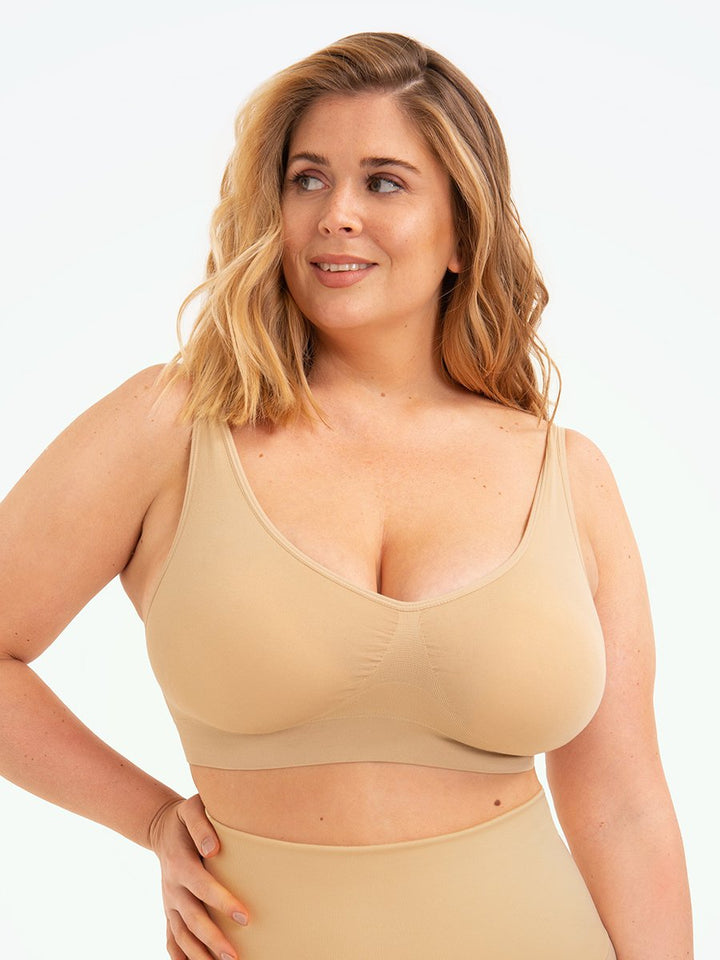 Women's intimates: a supportive, wire-free, seamless sports bra perfect for active lifestyles.