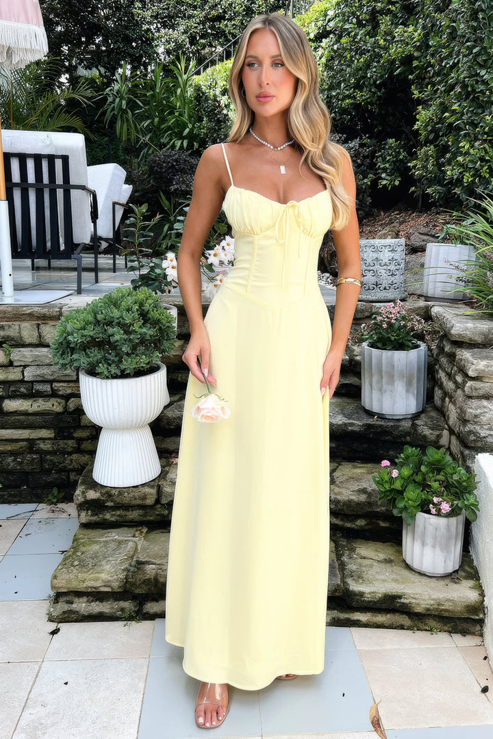 Effortless women's A-line maxi dress, sleeveless summer fashion, vacation-ready.