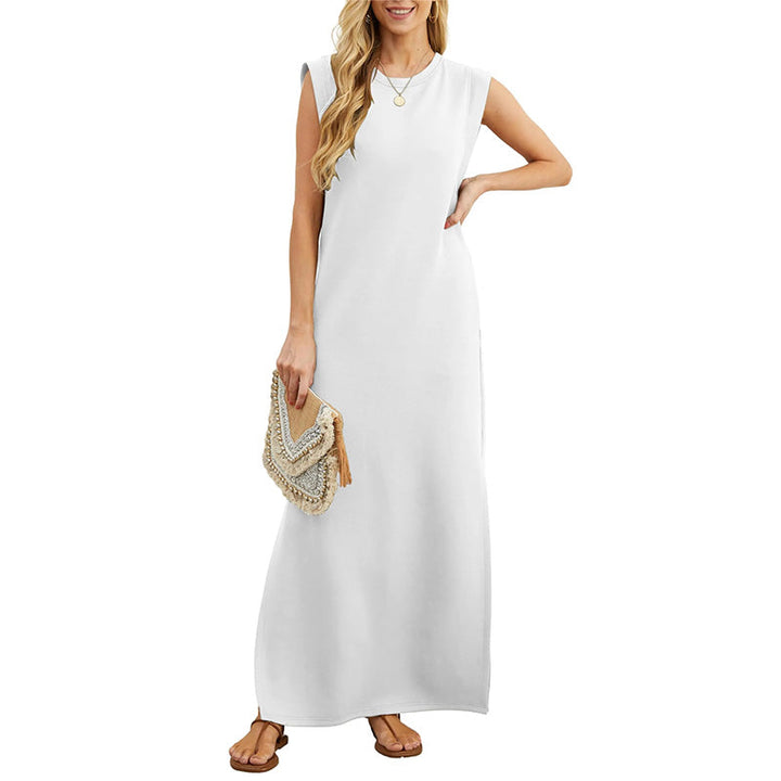 Sleeveless maxi dress for women, offering a comfortable, casual, and flowy silhouette for summer fashion.