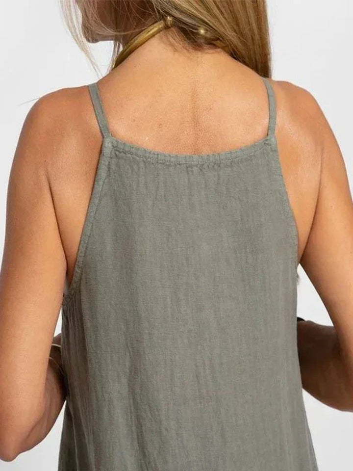 Casual women's summer maxi dress with side slit, comfortable relaxed fit.