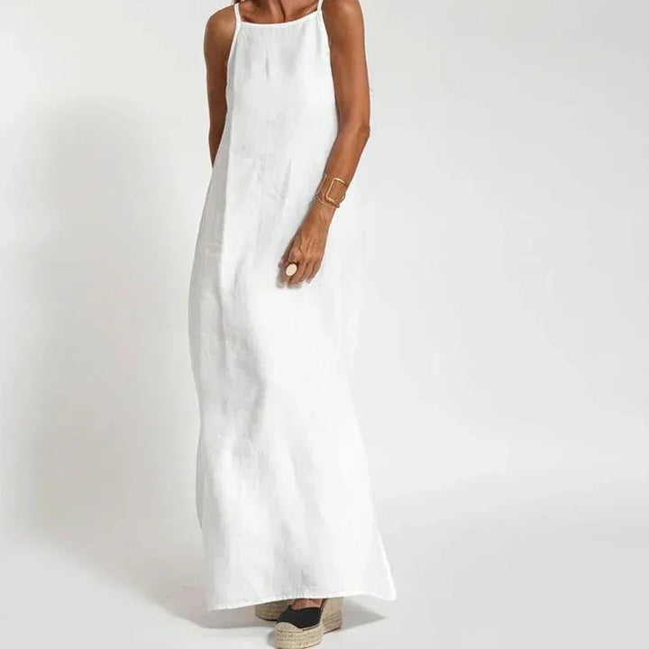 Vacation-ready women's sleeveless maxi dress, perfect for casual summer outings.
